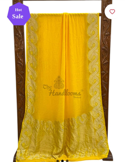 New Arviel Banarasi Soft Dybal Warm Silk Saree | Lightweight Designer Saree with Gold Zari Border